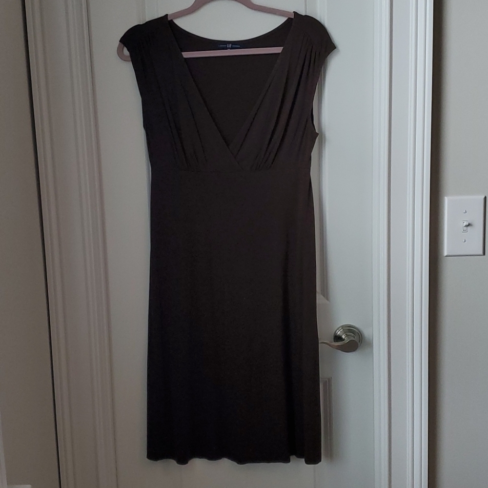 Gap size m brown knit dress